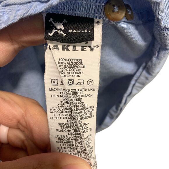 Oakley Mens Blue Short Sleeve Button Down Shirt L Beach Vacation Cruise Resort - Picture 4 of 7